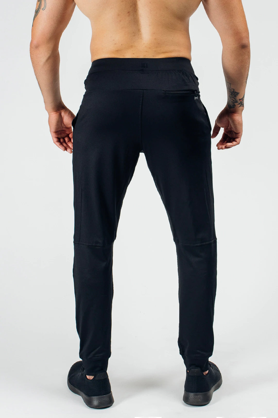 Recover Jogger - Black - photo from back #color_black